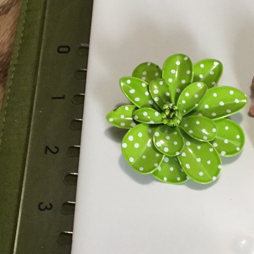 Vintage Enamel Brooches sweet - Picture 2 of 4